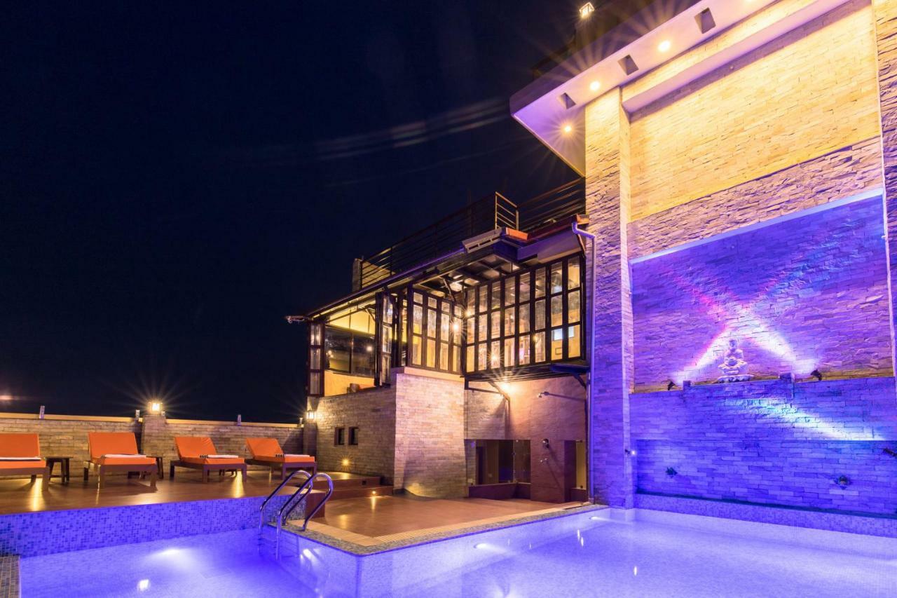 Hotel Mala Pokhara Exterior foto